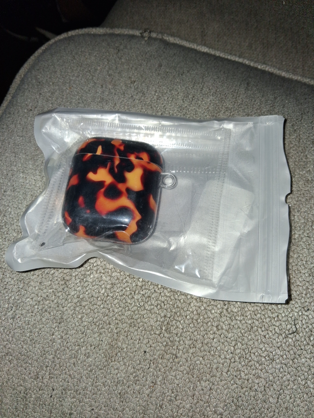 Tortoiseshell Protective AirPods Case Cover – Black & Orange
